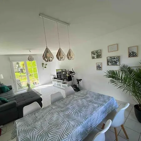 Maison 102m2 Avec Jardin Aux Portes De Caen 度假居